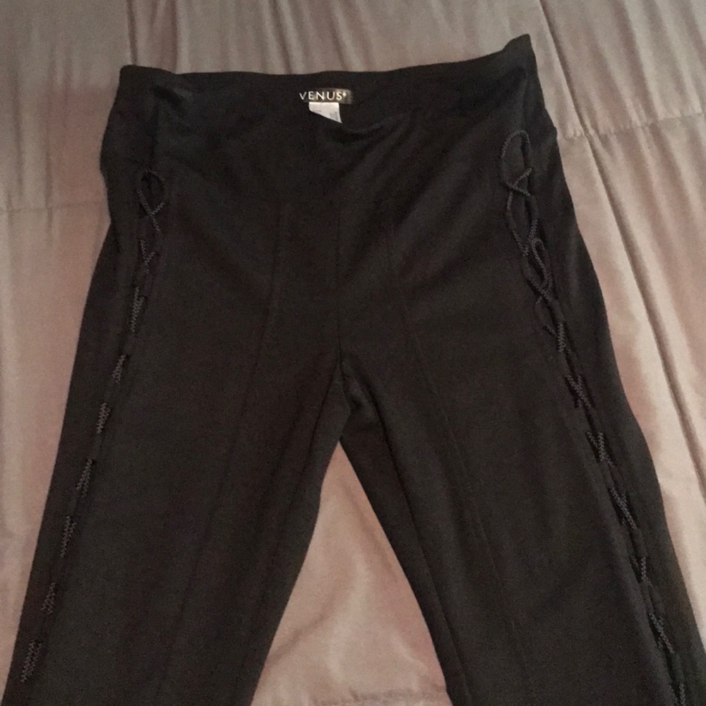 Venus flare leggings